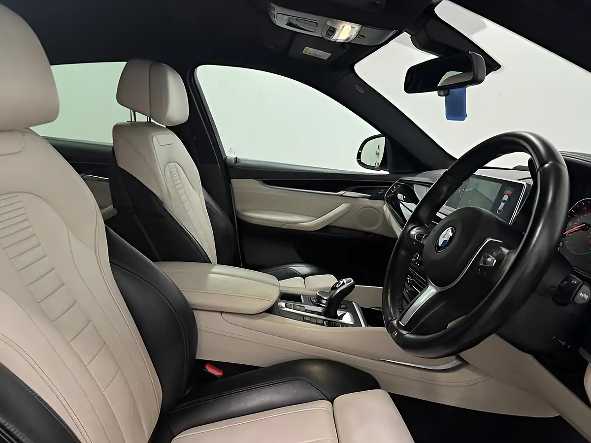 Used 2016 BMW X6 M Sport Mineral White - Interior and Exterior details 10