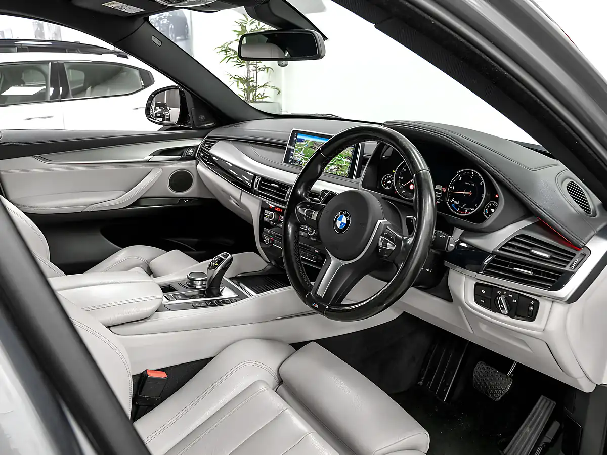 Used 2016 BMW X6 M Sport Space Grey - Interior and Exterior details 12