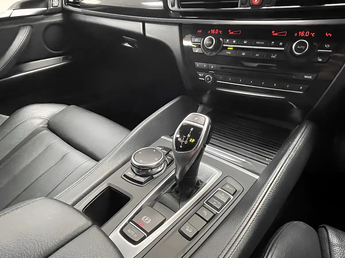 Used 2016 BMW X6 M Sport White - Interior and Exterior details 20