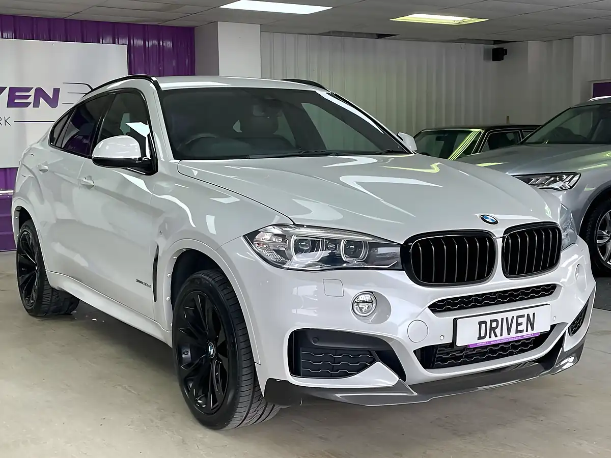 Used 2016 BMW X6 M Sport White - Interior and Exterior details 4