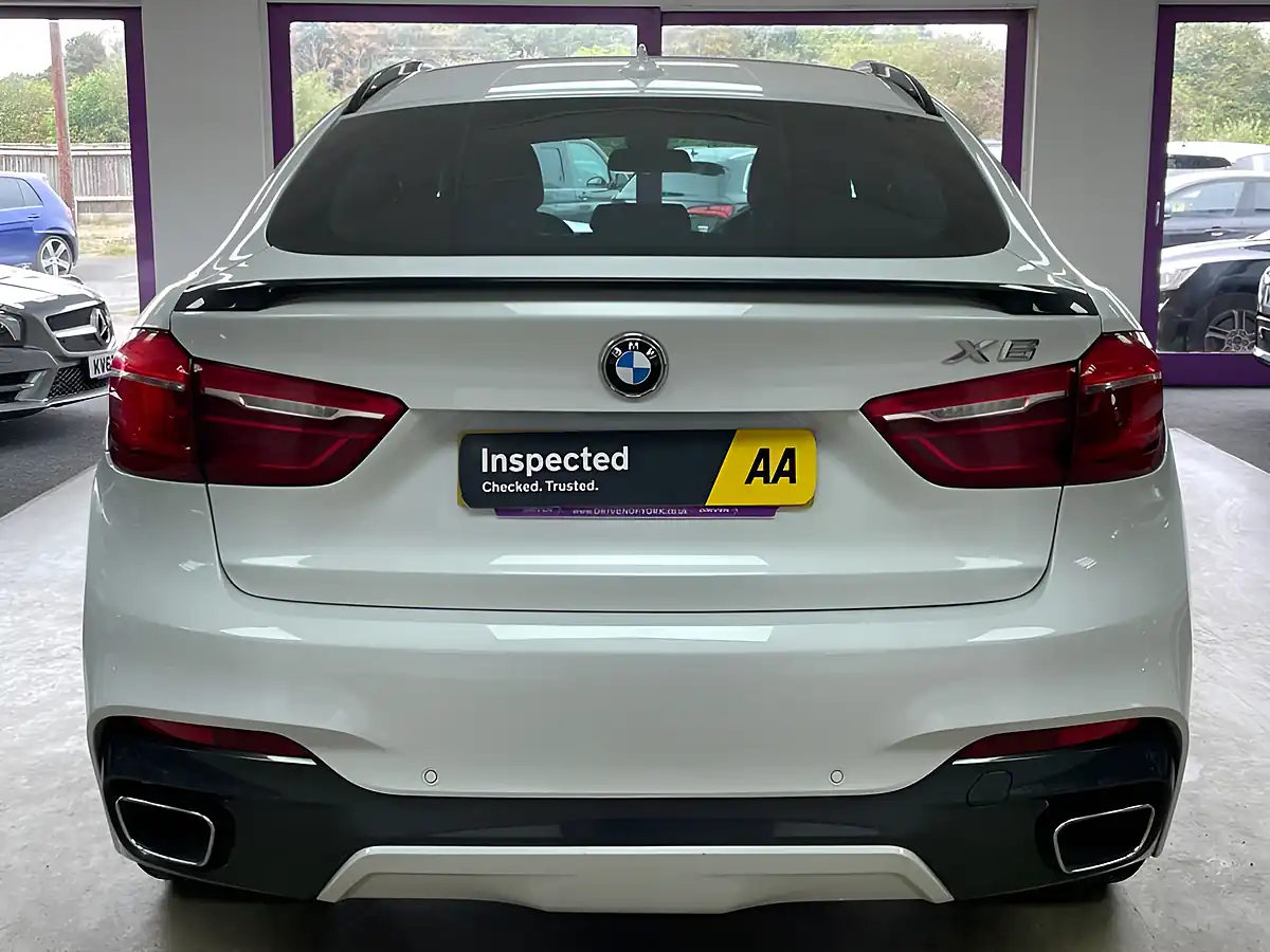 Used 2016 BMW X6 M Sport White - Interior and Exterior details 9
