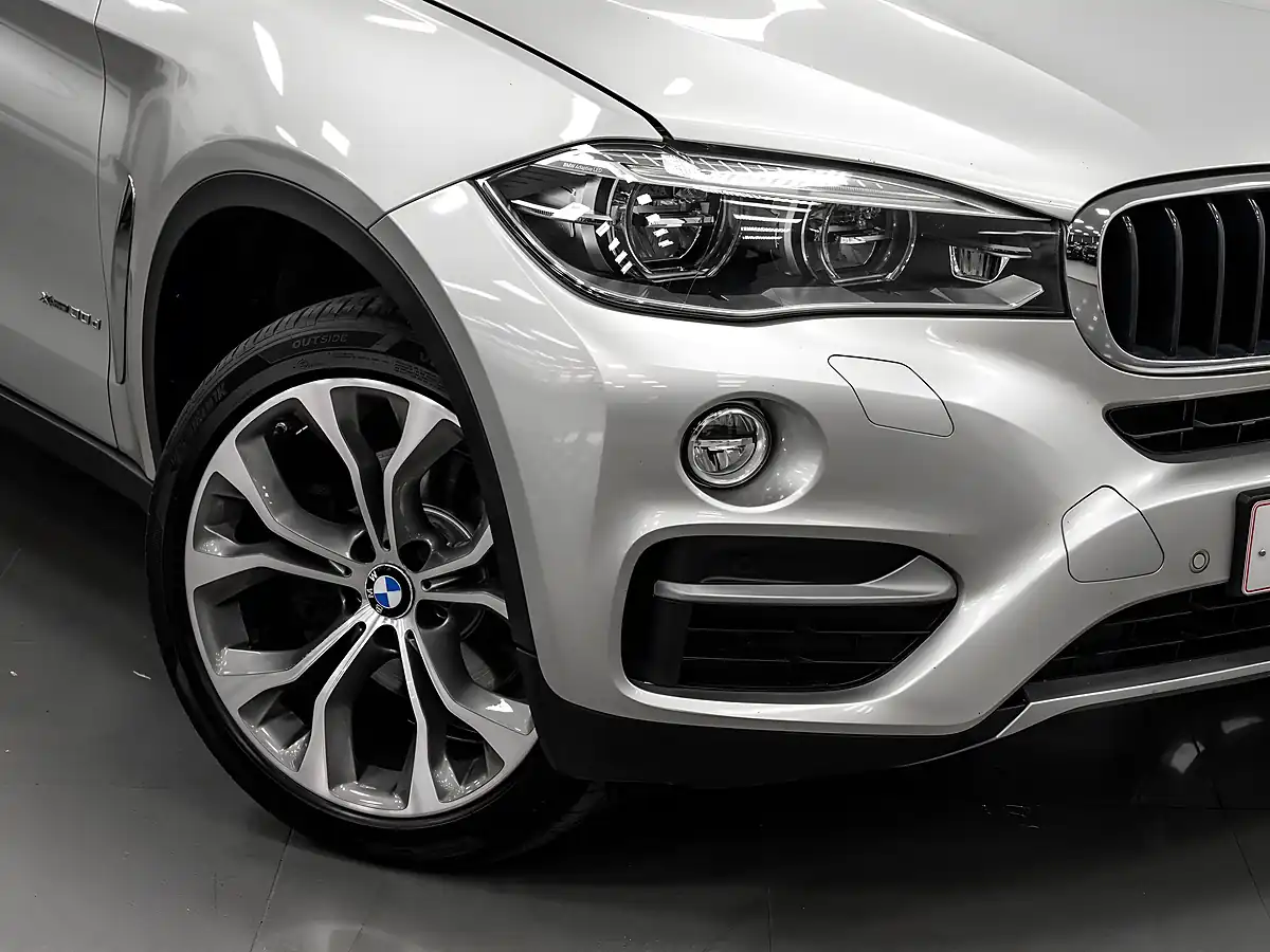 Used 2016 BMW X6 Se Silver - Interior and Exterior details 12