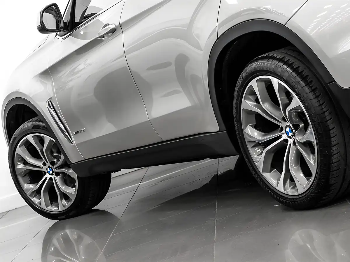 Used 2016 BMW X6 Se Silver - Interior and Exterior details 13
