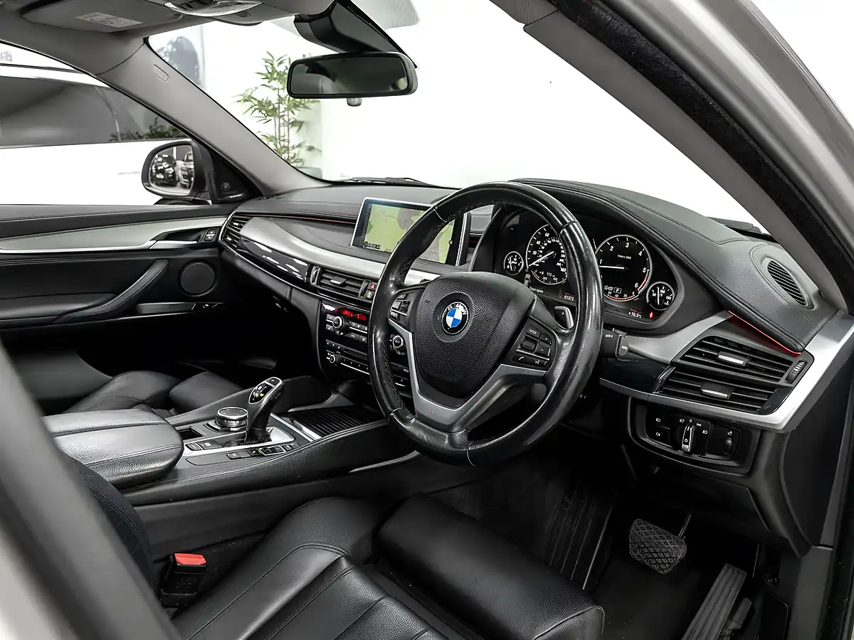 Used 2016 BMW X6 Se Silver - Interior and Exterior details 19