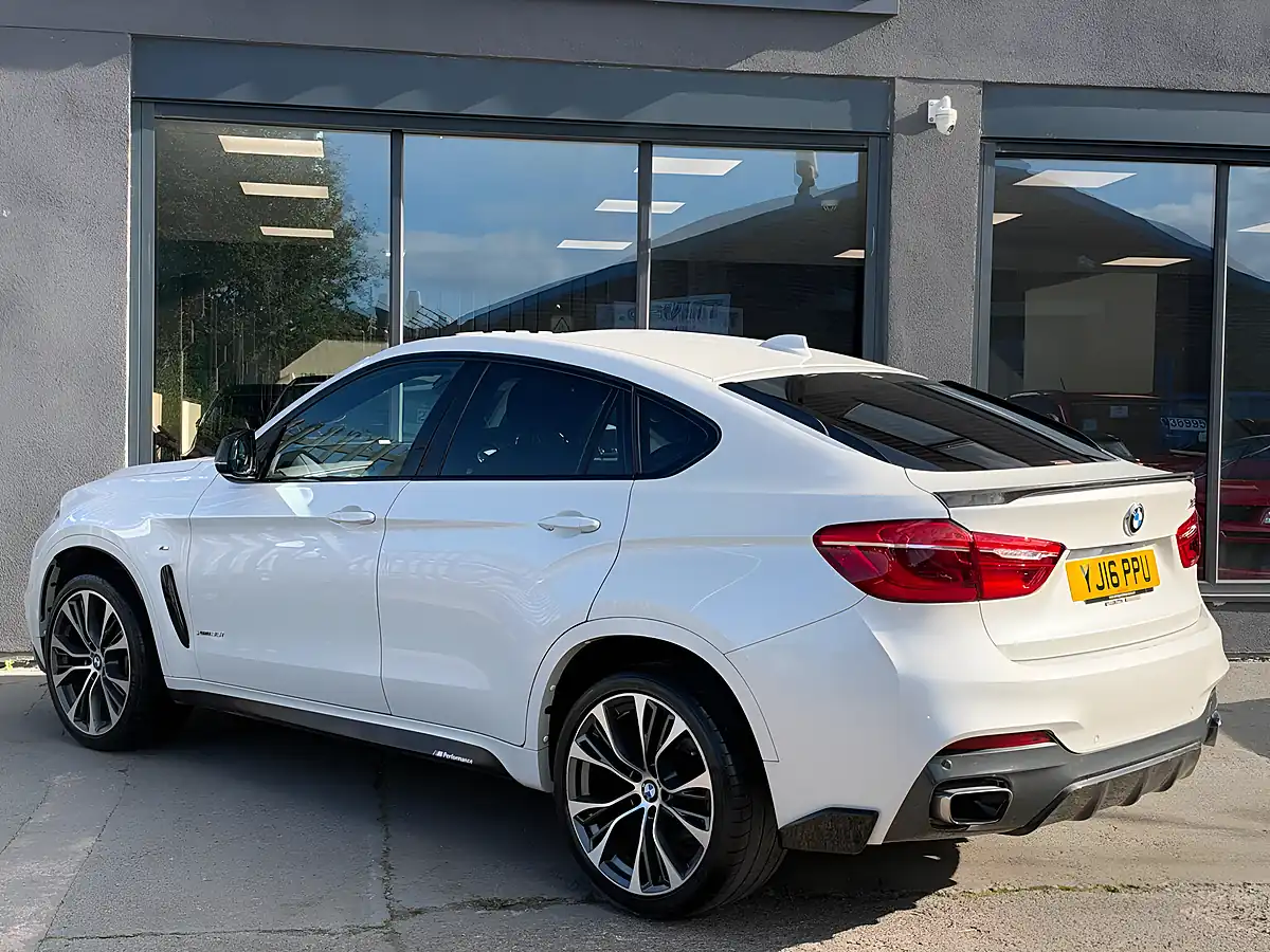 Used 2016 BMW X6 Xdrive White - Interior and Exterior details 5