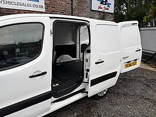 Used 2016 Citroen Berlingo 625 Enterprise Blue White - Interior and Exterior details 11