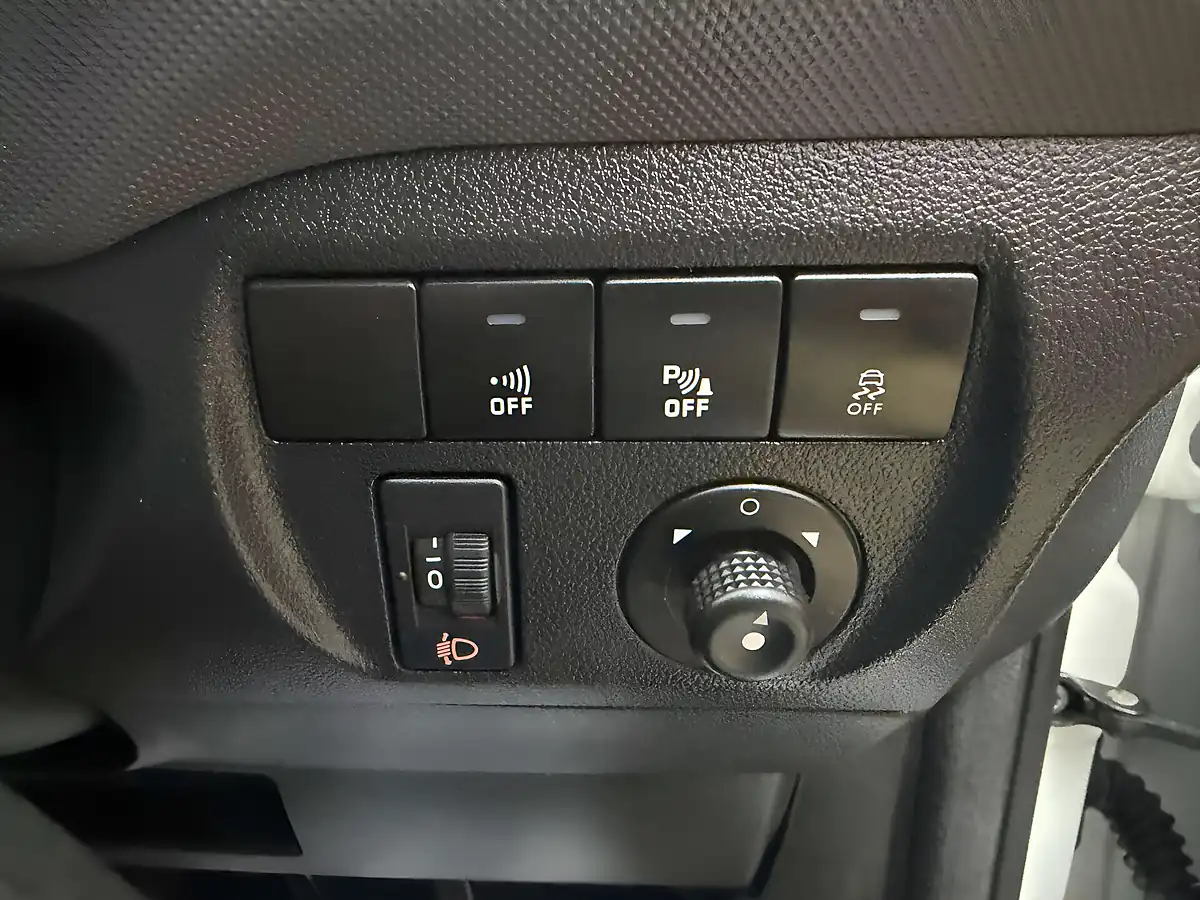 Used 2016 Citroen Berlingo 625 Enterprise Blue White - Interior and Exterior details 18