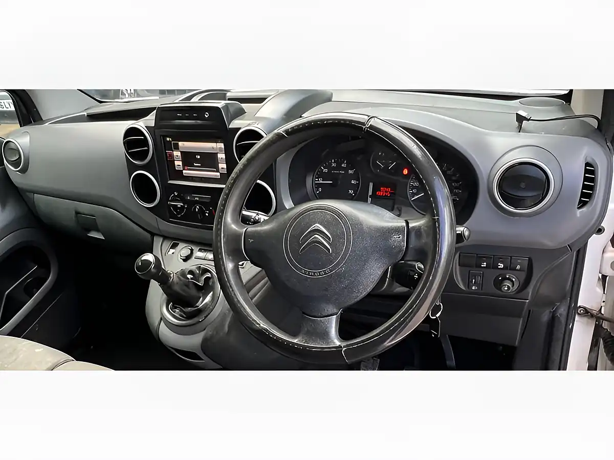 Used 2016 Citroen Berlingo 625 Enterprise White - Interior and Exterior details 14
