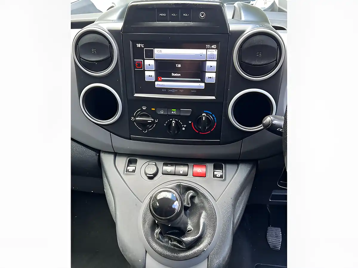 Used 2016 Citroen Berlingo 625 Enterprise White - Interior and Exterior details 16