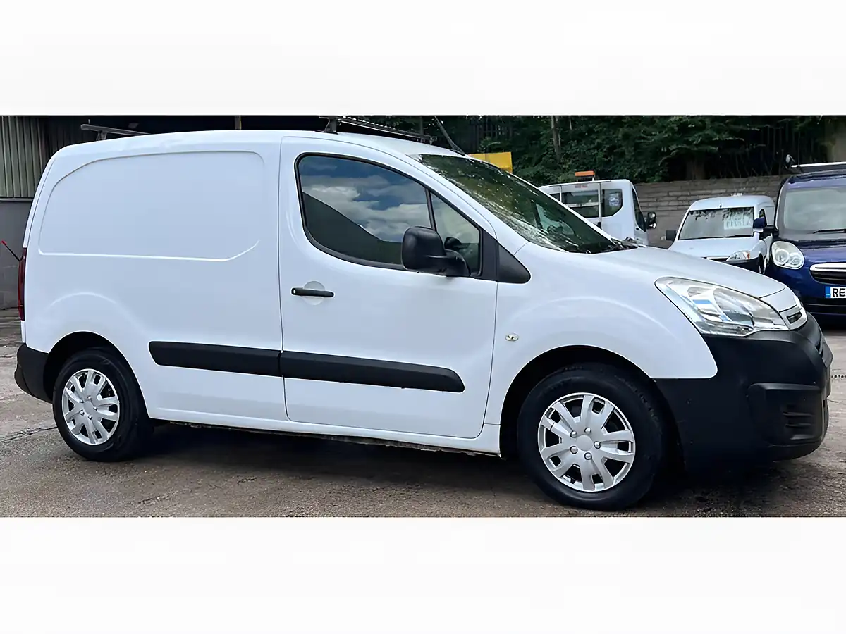Used 2016 Citroen Berlingo 625 Enterprise White - Interior and Exterior details 5