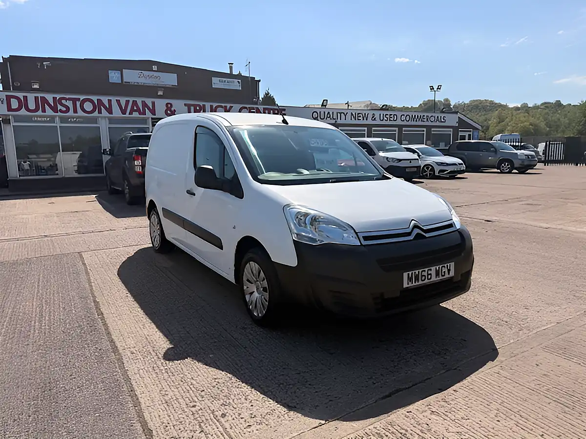 Used 2016 Citroen Berlingo 625 Enterprise White - Front View