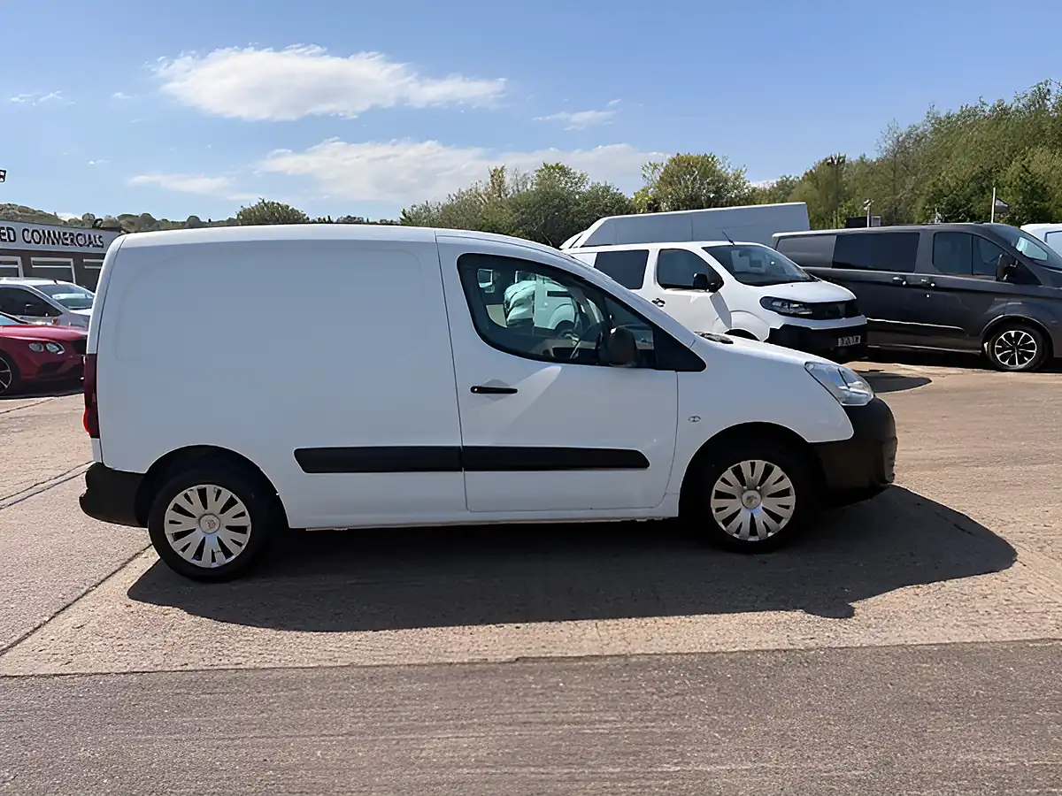 Used 2016 Citroen Berlingo 625 Enterprise White - Interior and Exterior details 2