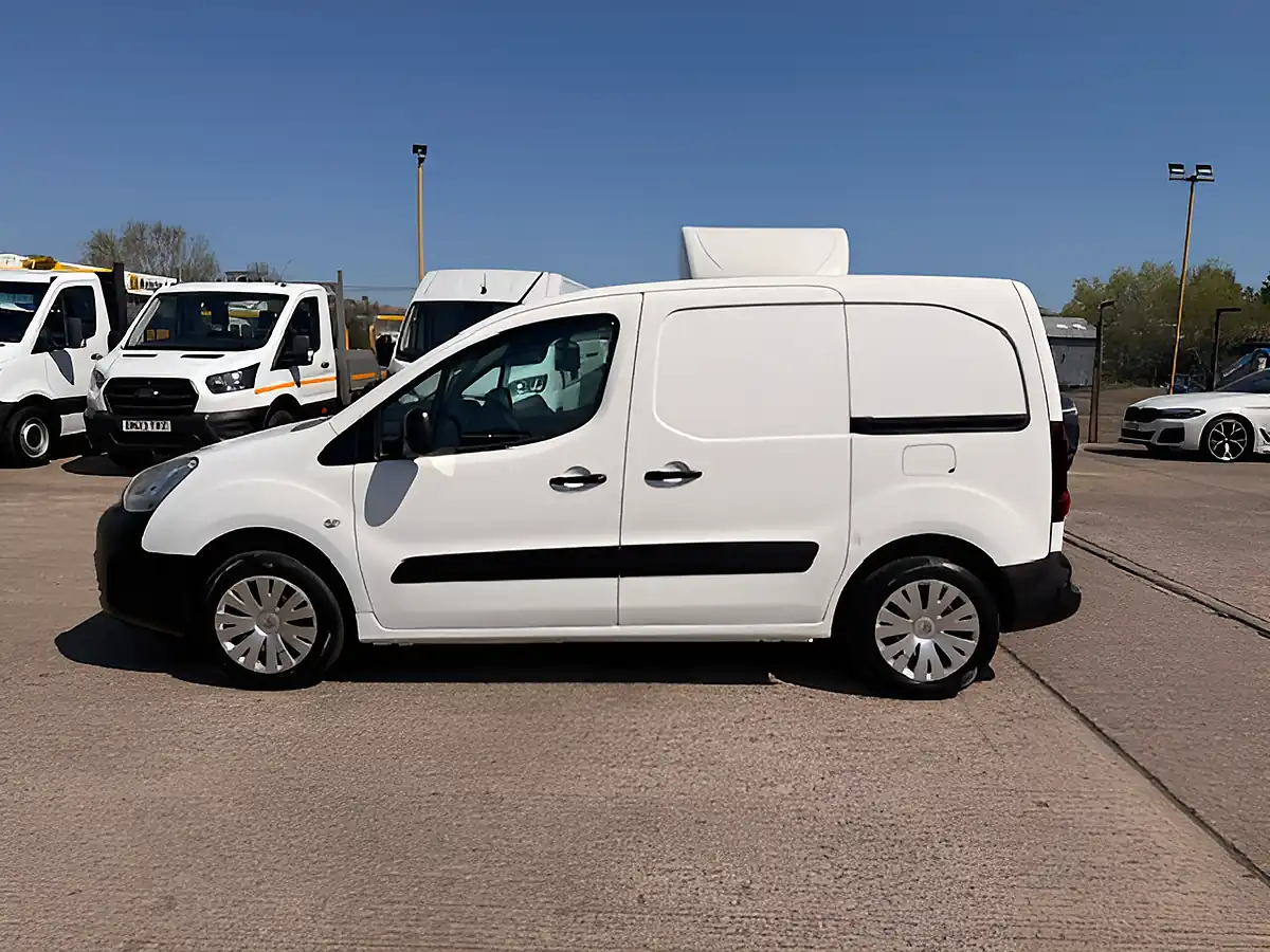 Used 2016 Citroen Berlingo 625 Enterprise White - Interior and Exterior details 7
