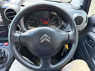 Used 2016 Citroen Berlingo 850 Enterprise White - Interior and Exterior details 13