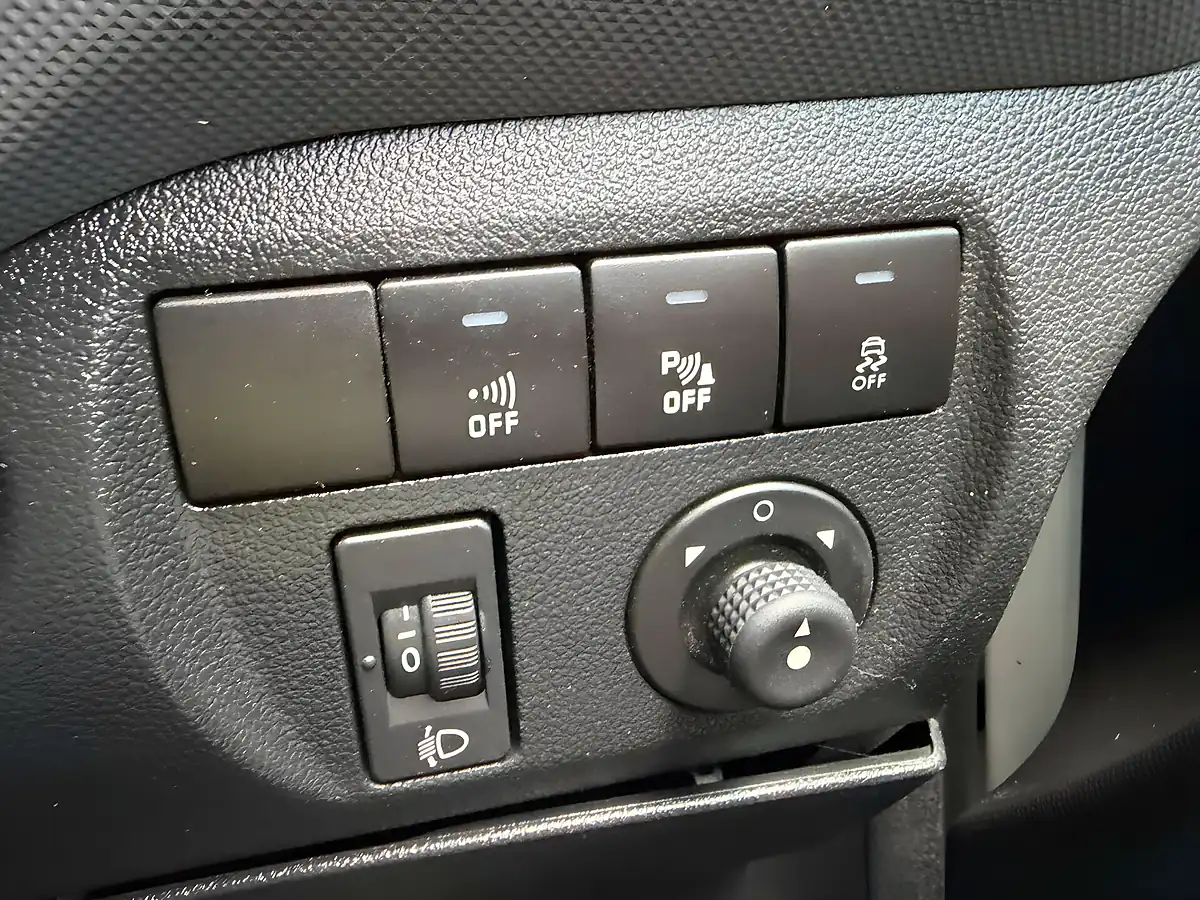 Used 2016 Citroen Berlingo 850 Enterprise White - Interior and Exterior details 17