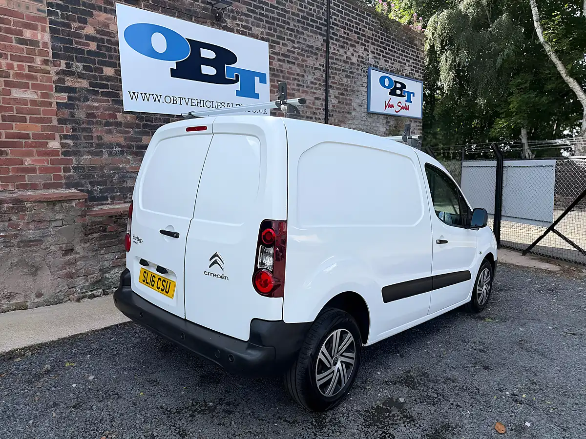 Used 2016 Citroen Berlingo 850 Enterprise White - Interior and Exterior details 3