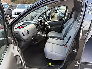 Used 2016 Citroen Berlingo Enterprise 625 Black - Interior and Exterior details 6