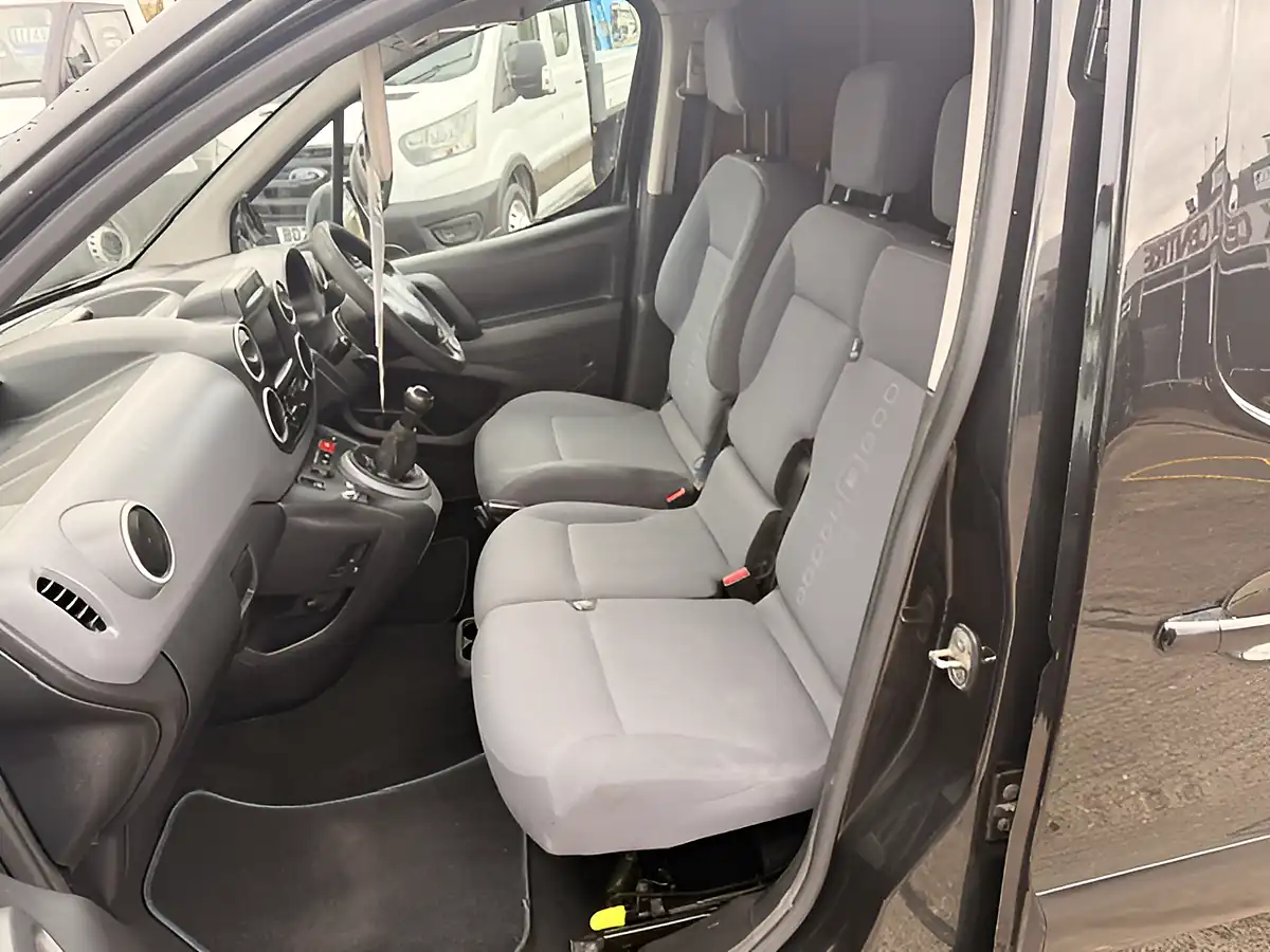 Used 2016 Citroen Berlingo Enterprise Black - Interior and Exterior details 10