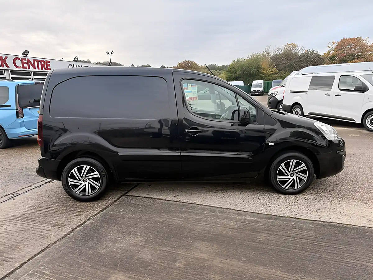 Used 2016 Citroen Berlingo Enterprise Black - Interior and Exterior details 2