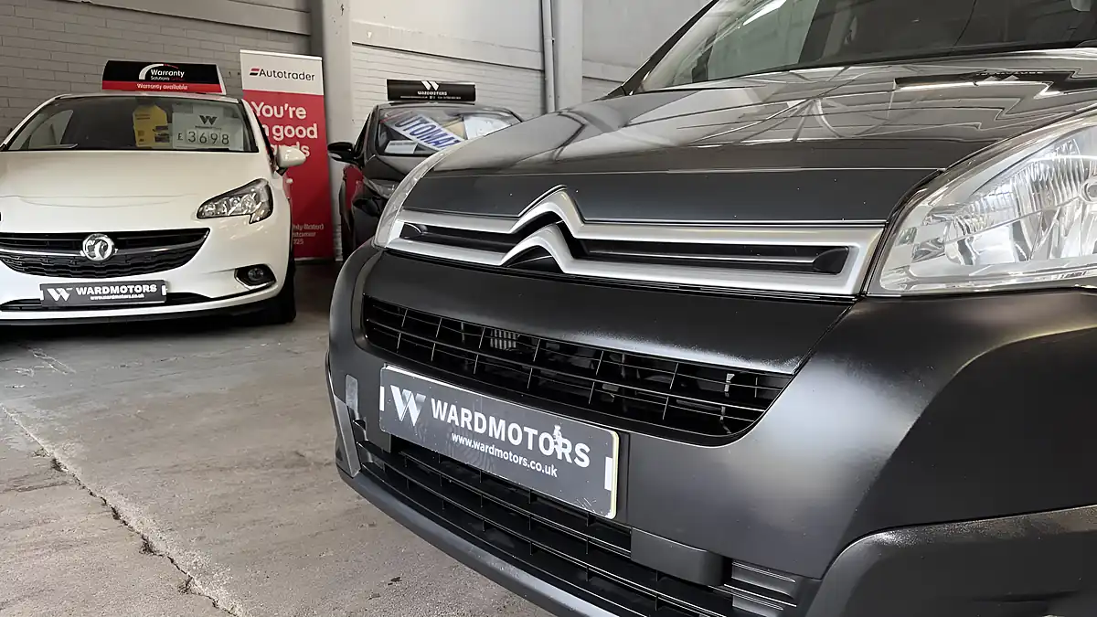Used 2016 Citroen Berlingo Enterprise Grey - Interior and Exterior details 16