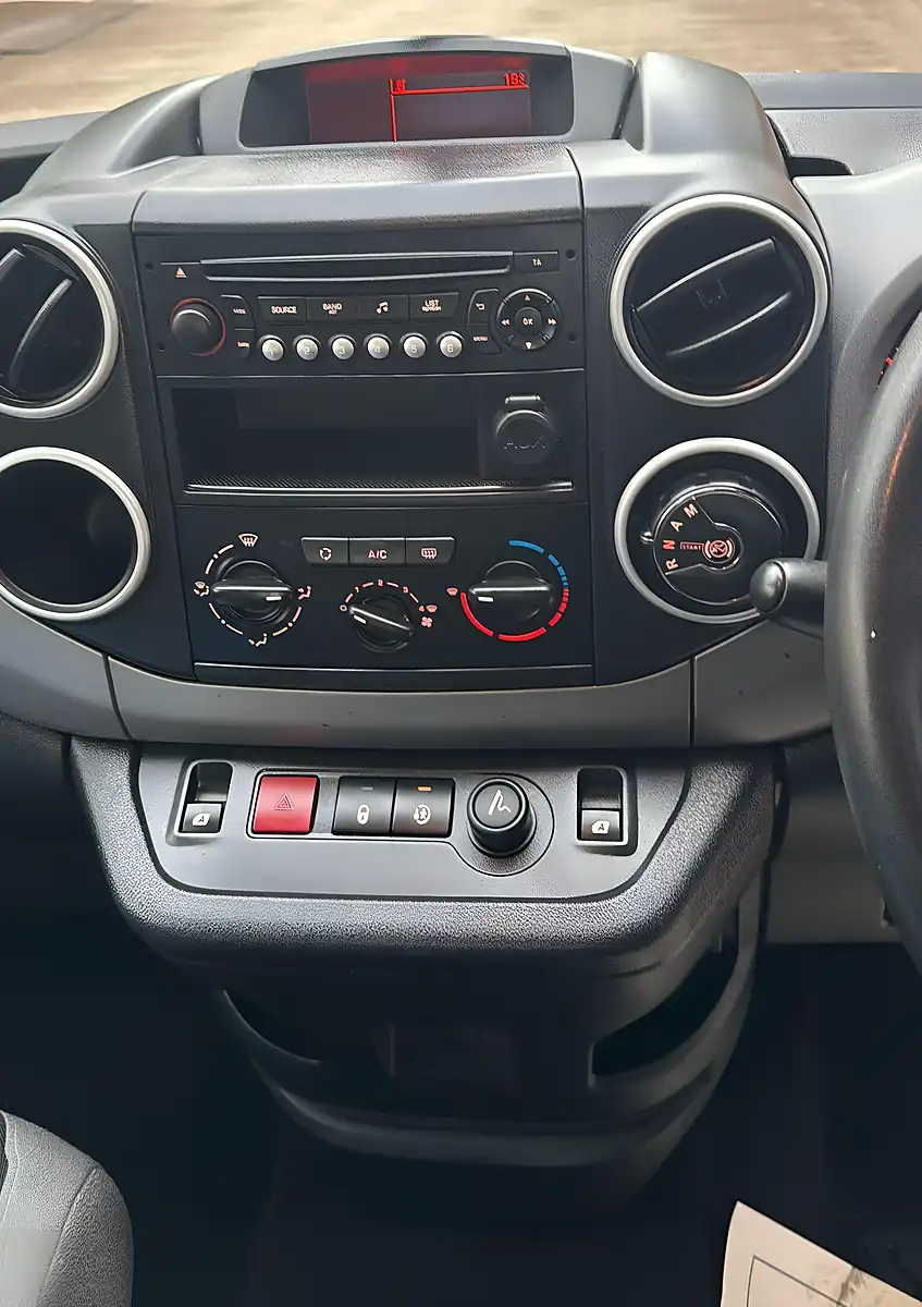 Used 2016 Citroen Berlingo Feel Edition Multispace Grey - Interior and Exterior details 10