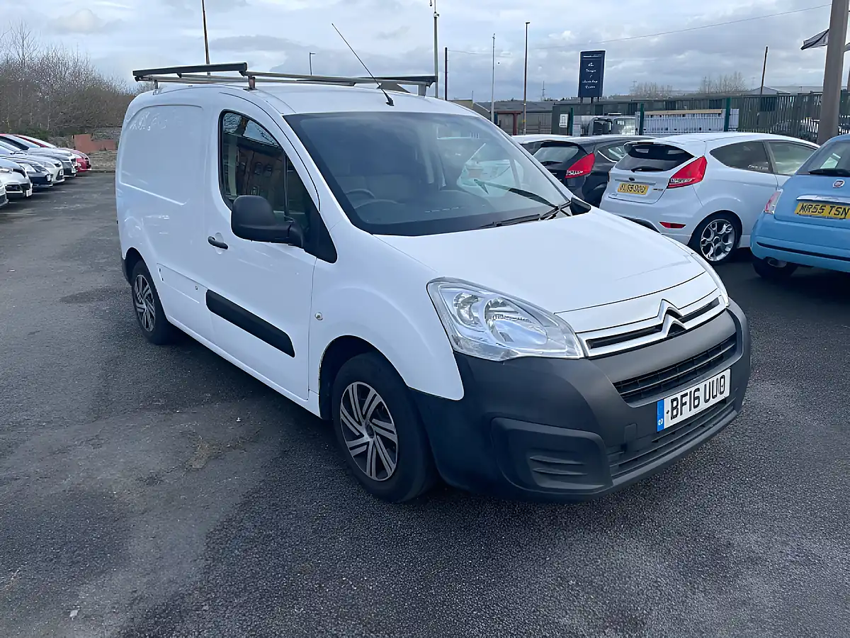 Used 2016 Citroen Berlingo Lx L1 White - Front View