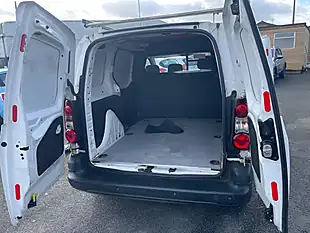 Used 2016 Citroen Berlingo Lx L1 White - Interior and Exterior details 10