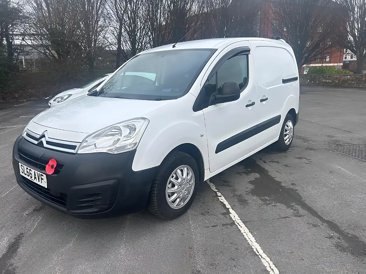 Used 2016 Citroen Berlingo Lx White - Interior and Exterior details 2