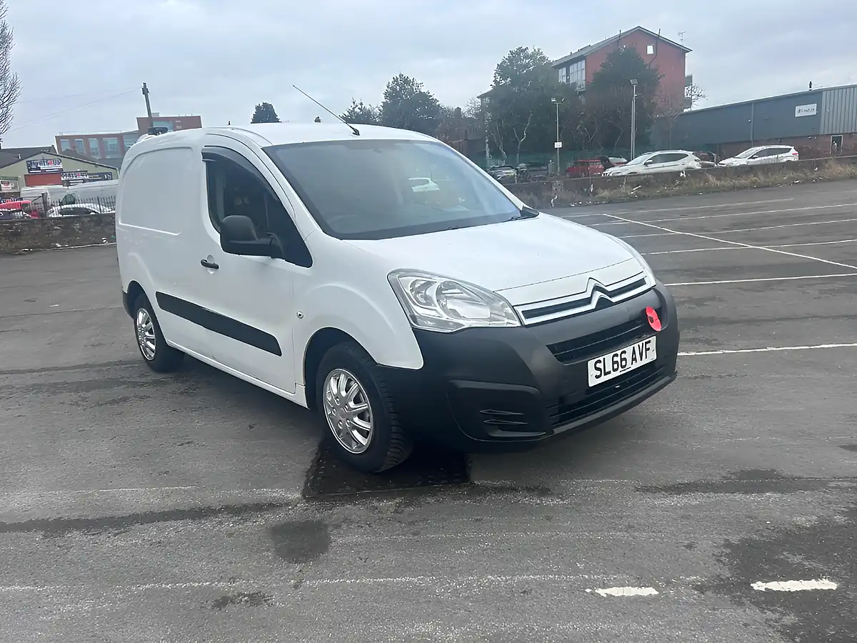 Used 2016 Citroen Berlingo Lx White - Interior and Exterior details 5