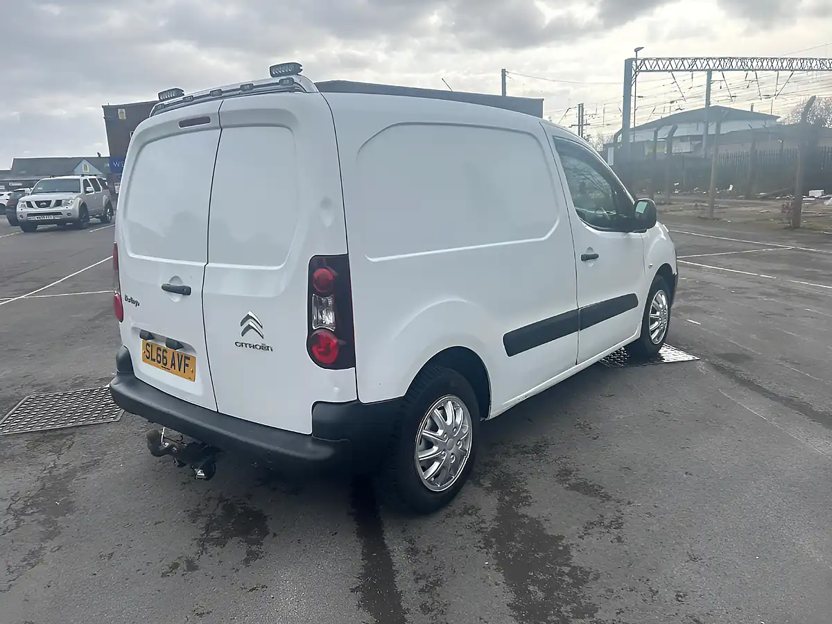 Used 2016 Citroen Berlingo Lx White - Interior and Exterior details 6
