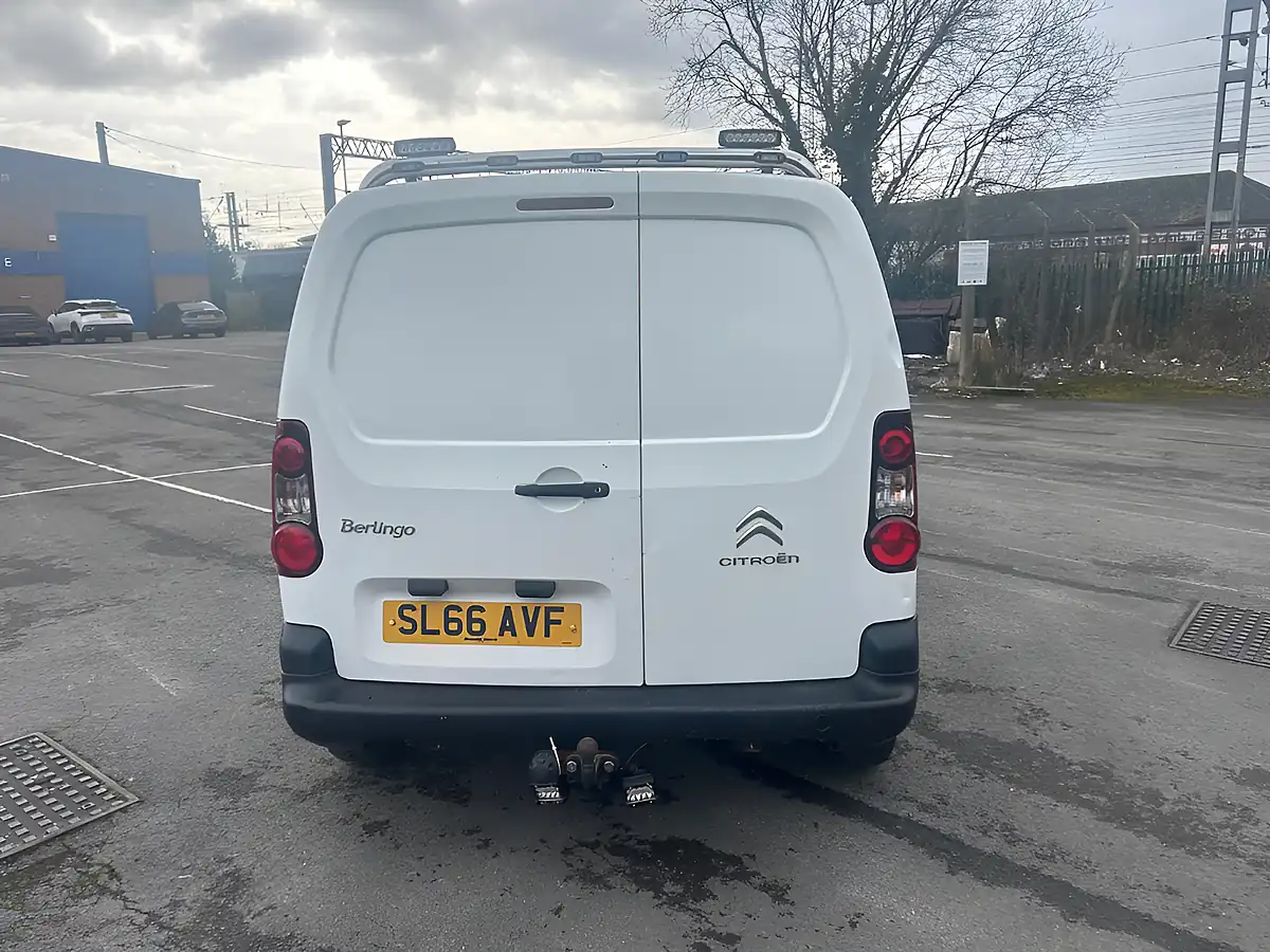 Used 2016 Citroen Berlingo Lx White - Interior and Exterior details 8