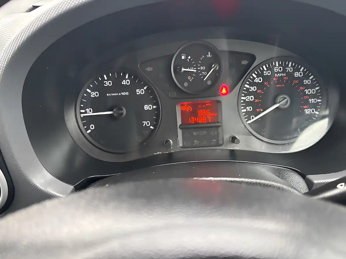Used 2016 Citroen Berlingo White - Interior and Exterior details 10