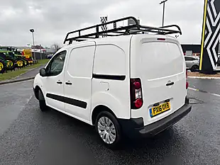 Used 2016 Citroen Berlingo White - Interior and Exterior details 7
