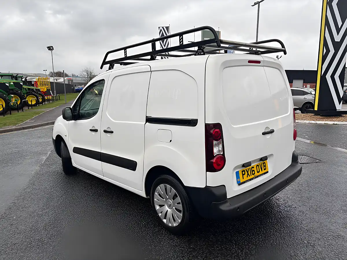 Used 2016 Citroen Berlingo White - Interior and Exterior details 7