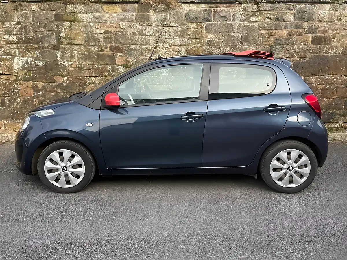 Used 2016 Citroen C1 Feel Airscape Smalt Blue - Interior and Exterior details 7