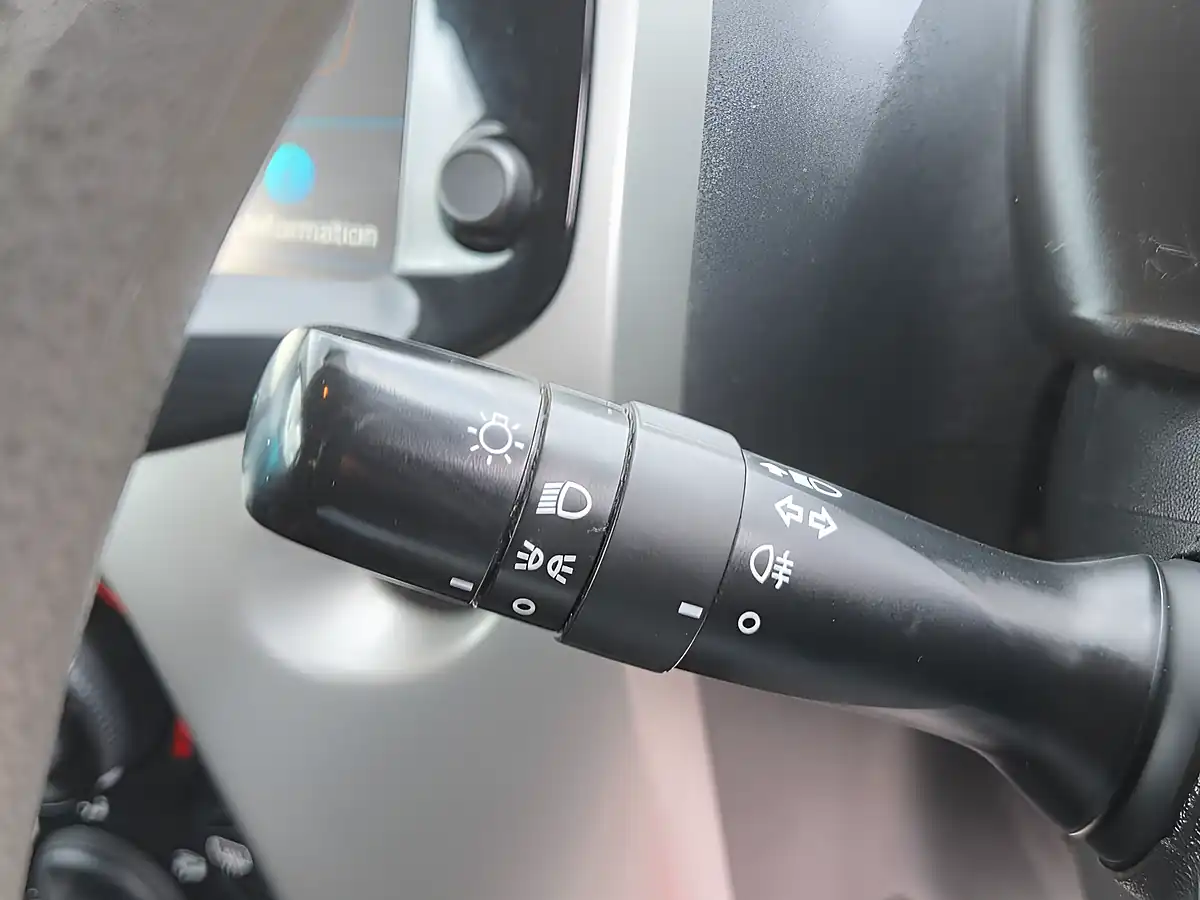 Used 2016 Citroen C1 Feel Blue - Interior and Exterior details 16