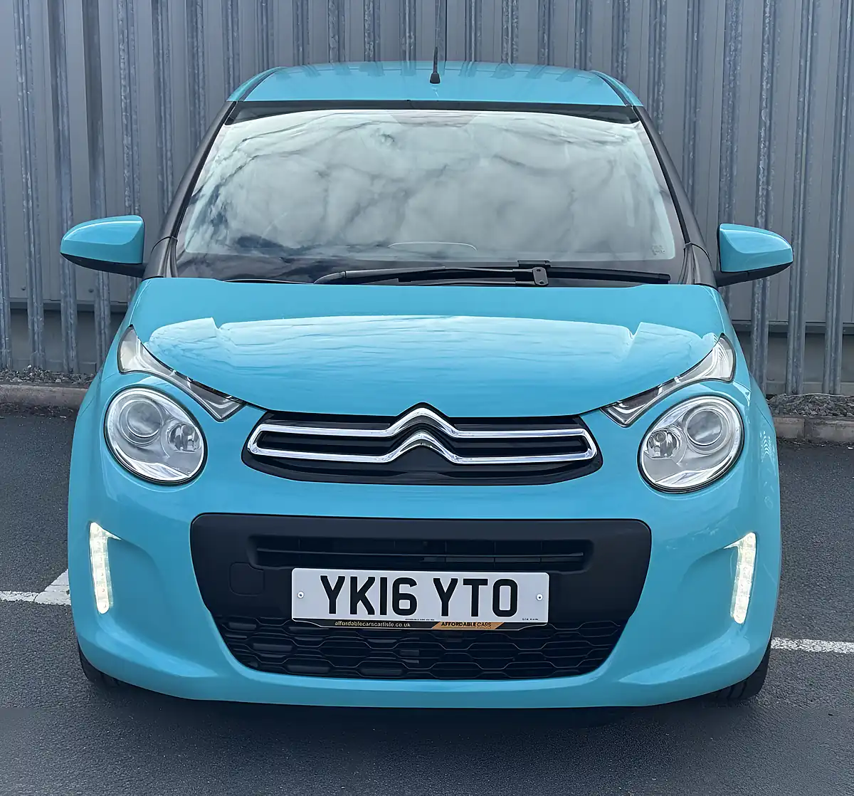 Used 2016 Citroen C1 Feel Blue - Interior and Exterior details 3