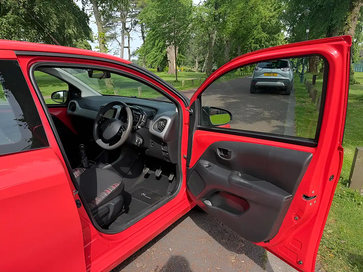 Used 2016 Citroen C1 Feel Orange - Interior and Exterior details 8