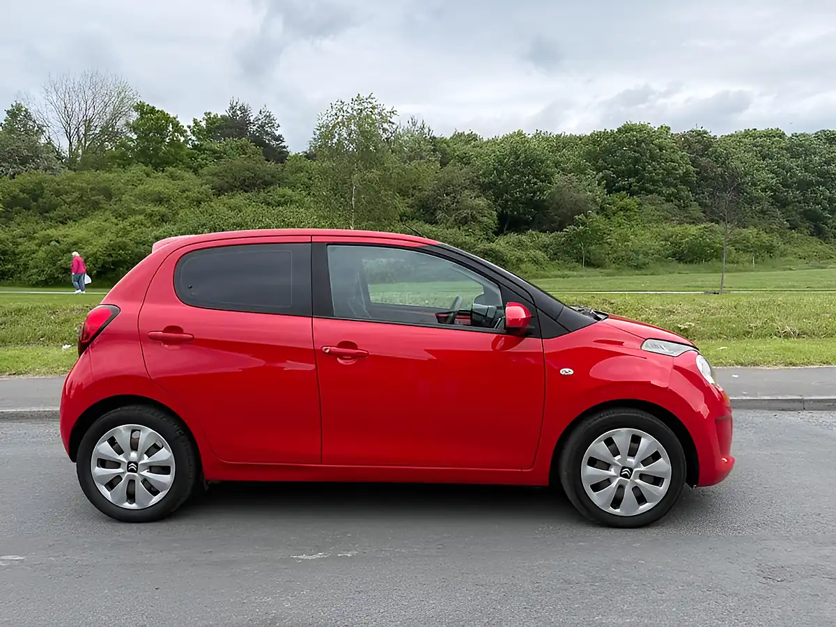 Used 2016 Citroen C1 Feel Red - Front View