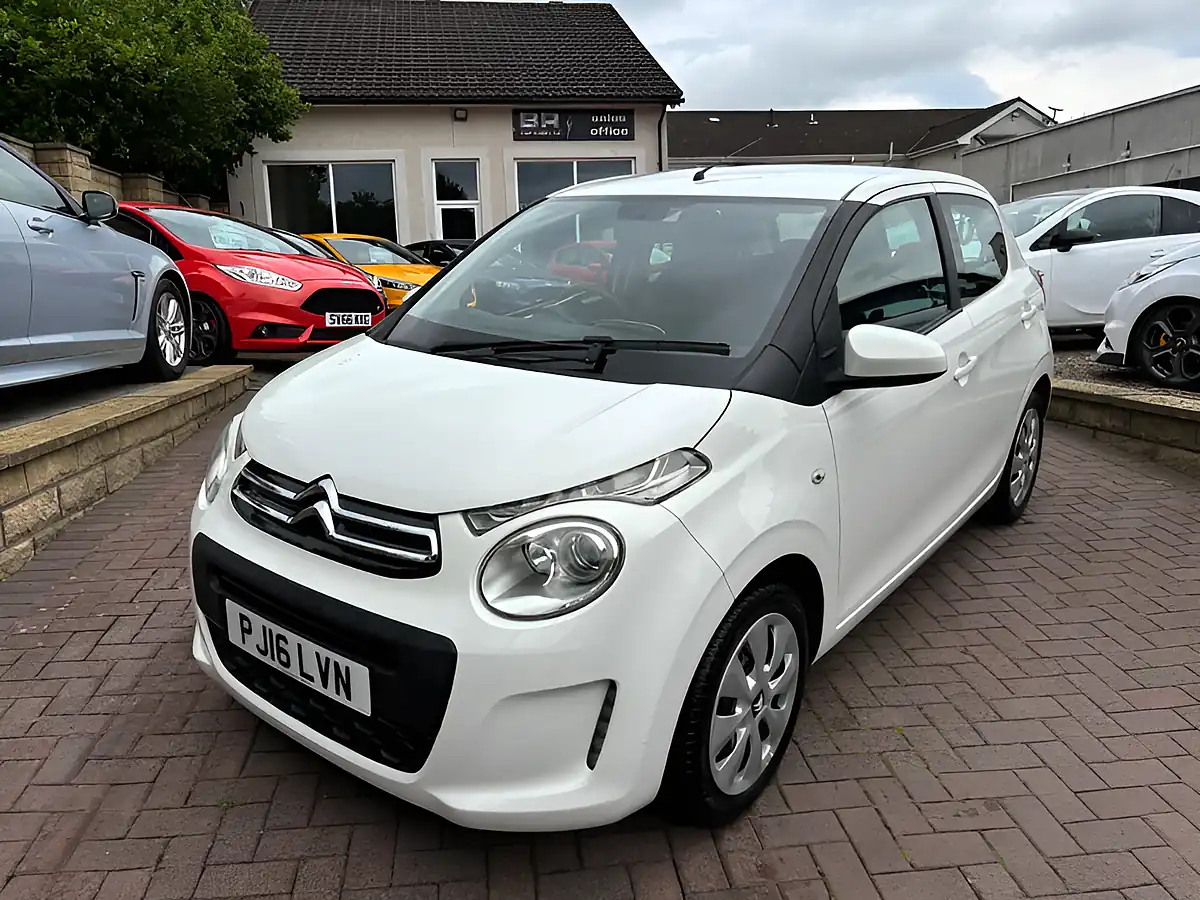 Used 2016 Citroen C1 Feel White - Interior and Exterior details 4