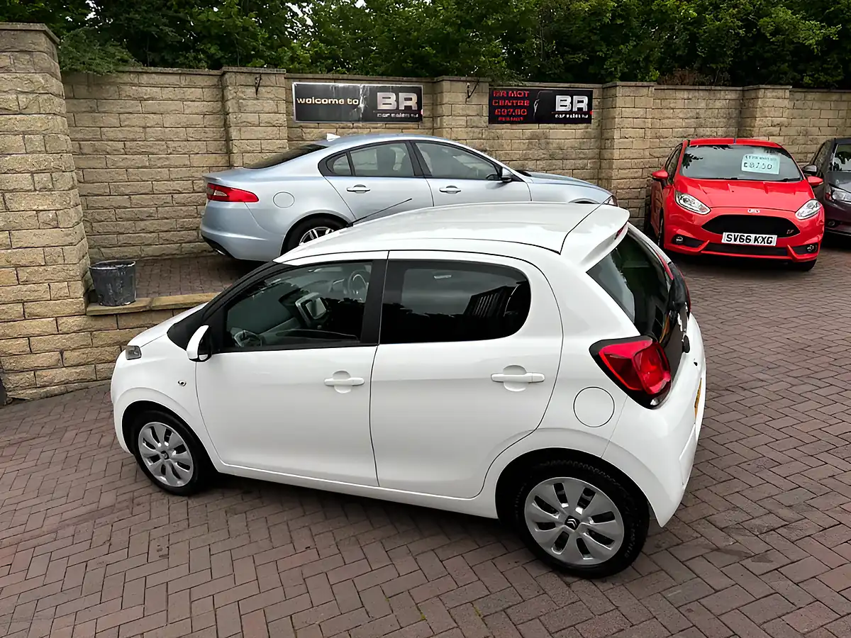 Used 2016 Citroen C1 Feel White - Interior and Exterior details 6