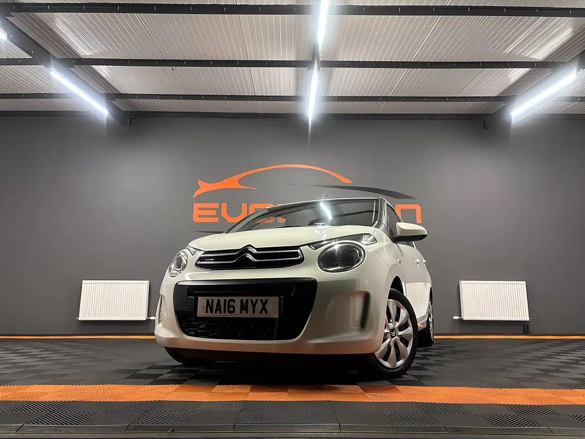 Used 2016 Citroen C1 Feel White - Interior and Exterior details 8