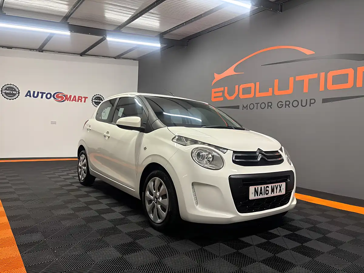 Used 2016 Citroen C1 Feel White - Interior and Exterior details 9