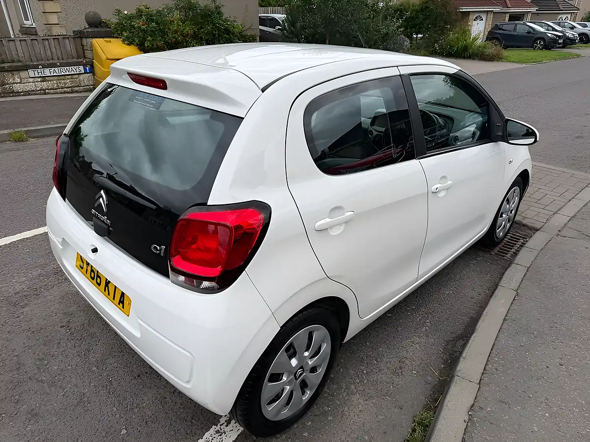Used 2016 Citroen C1 Feel White - Interior and Exterior details 5