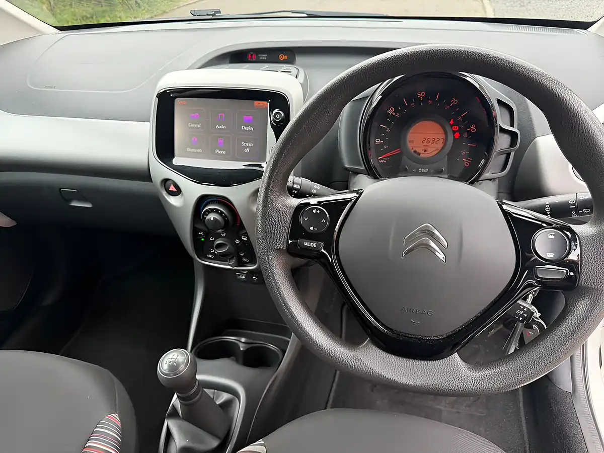 Used 2016 Citroen C1 Feel White - Interior and Exterior details 8