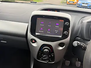 Used 2016 Citroen C1 Feel White - Interior and Exterior details 9