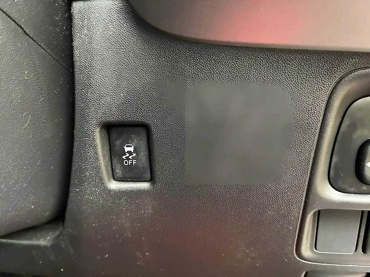 Used 2016 Citroen C1 Flair Blue - Interior and Exterior details 13