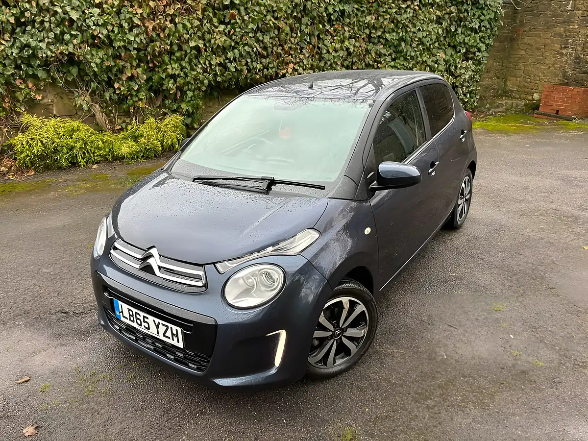 Used 2016 Citroen C1 Flair Blue - Interior and Exterior details 16