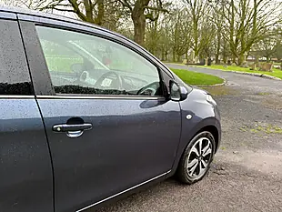 Used 2016 Citroen C1 Flair Blue - Interior and Exterior details 19
