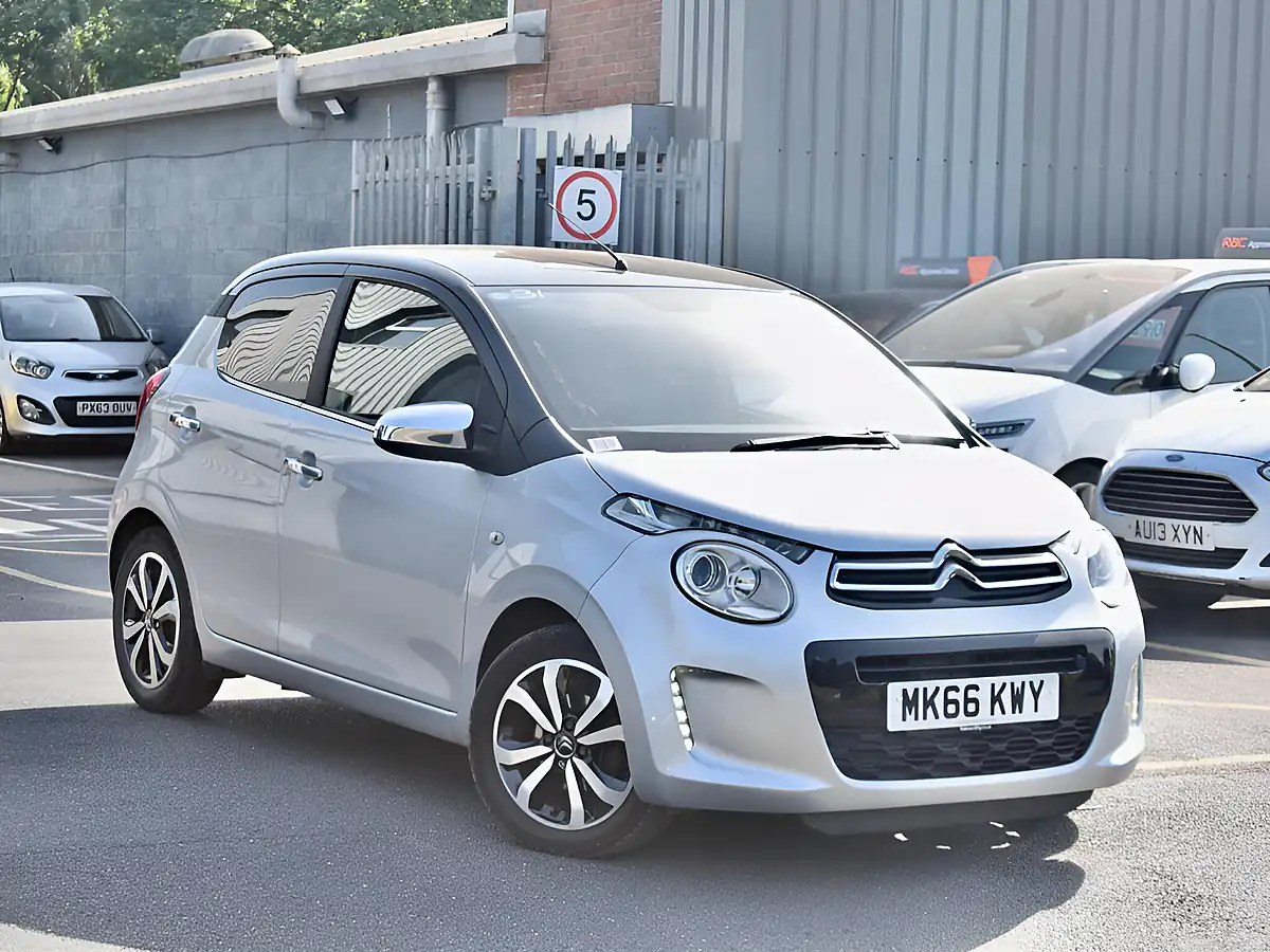 Used 2016 Citroen C1 Flair Grey - Front View